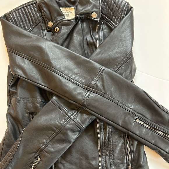 Abercrombie faux leather jacket - Picture 6 of 8